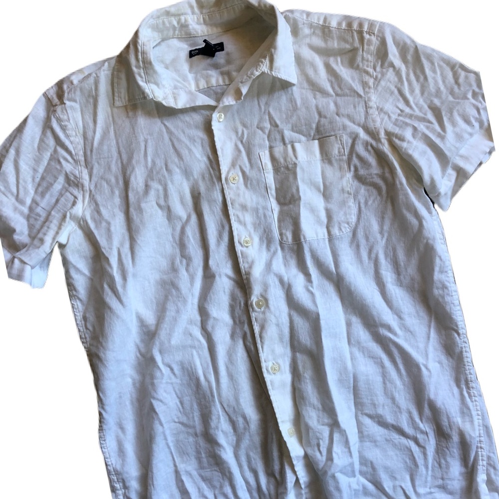 GAP men’s short sleeved casual button down, white